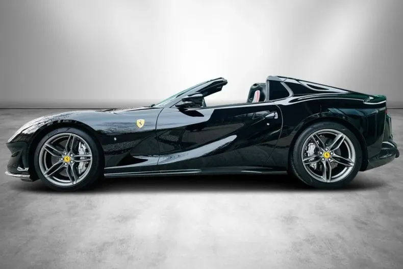 Ferrari 812 din 2022 cu 3.800 km - oferta FER116067 - foto 9