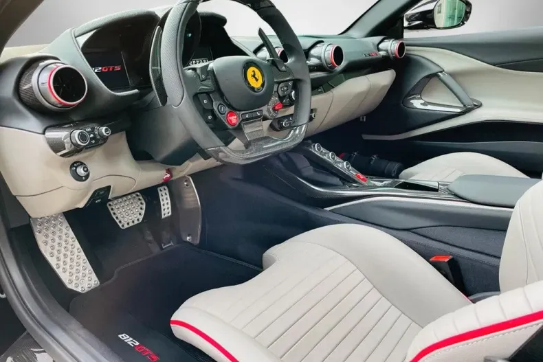 Ferrari 812 din 2022 cu 3.800 km - oferta FER116067 - foto 15