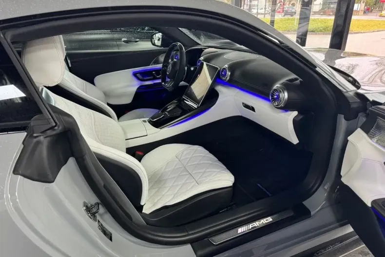 Mercedes-Benz AMG GT din 2024 cu 10 km - oferta MER116068 - foto 8