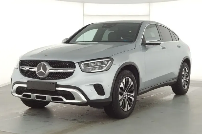 Mercedes-Benz GLC 200 din 2022 cu 30.201 km - oferta MER116069 - foto 1
