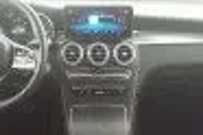 Mercedes-Benz GLC 200 din 2022 cu 30.201 km - oferta MER116069 - foto 4