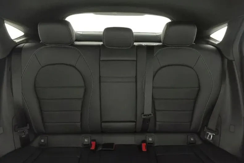 Mercedes-Benz GLC 200 din 2022 cu 30.201 km - oferta MER116069 - foto 6