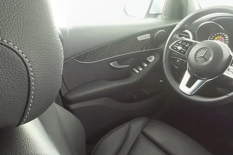 Mercedes-Benz GLC 200 din 2022 cu 30.201 km - oferta MER116069 - foto 7