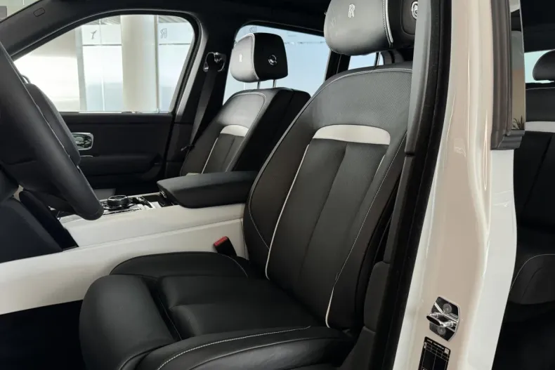 Rolls-Royce Cullinan din 2023 cu 28.000 km - oferta ROL116074 - foto 9