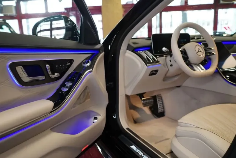 Mercedes-Benz S 63 AMG din 2024 cu 10 km - oferta MER116075 - foto 11