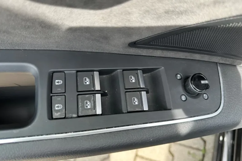 Audi A8 din 2021 cu 49.000 km - oferta AUD116081 - foto 13