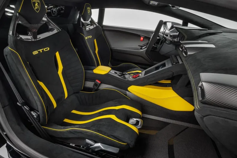 Lamborghini Huracán din 2022 cu 3.800 km - oferta LAM116082 - foto 9