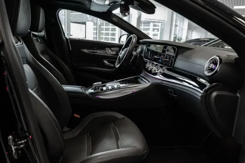Mercedes-Benz AMG GT din 2022 cu 42.930 km - oferta MER116087 - foto 5
