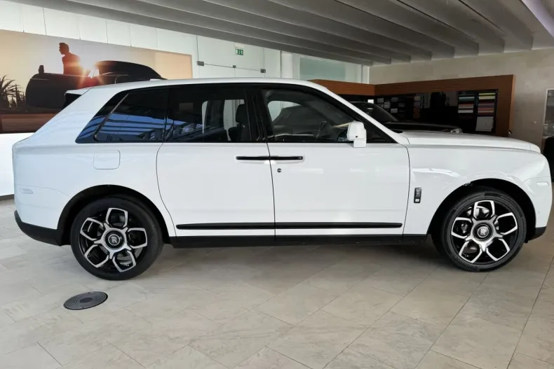 Rolls-Royce Cullinan din 2023 cu 28.000 km - oferta ROL116088 - foto 5