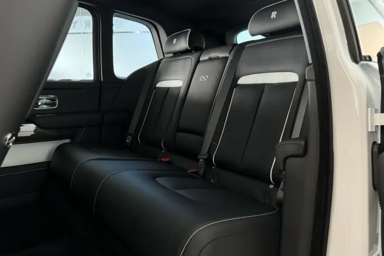 Rolls-Royce Cullinan din 2023 cu 28.000 km - oferta ROL116088 - foto 12