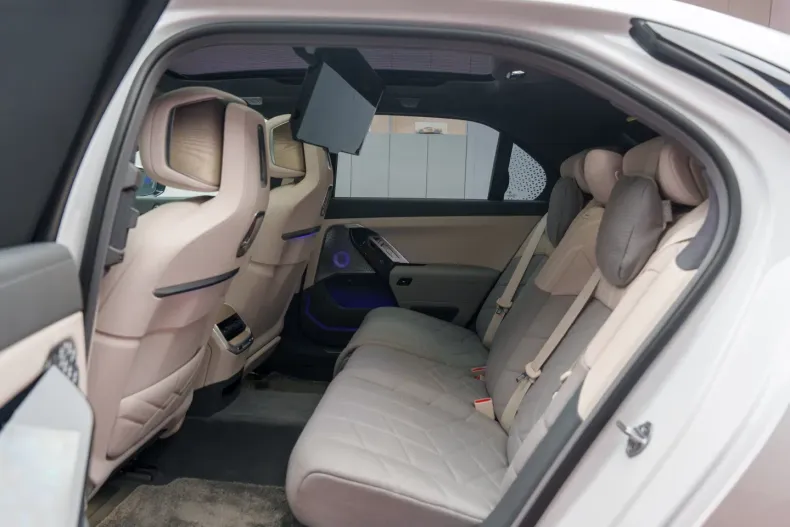 BMW 740 din 2023 cu 21.700 km - oferta BMW116090 - foto 15