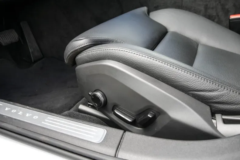 Volvo S90 din 2022 cu 24.500 km - oferta VOL116099 - foto 13