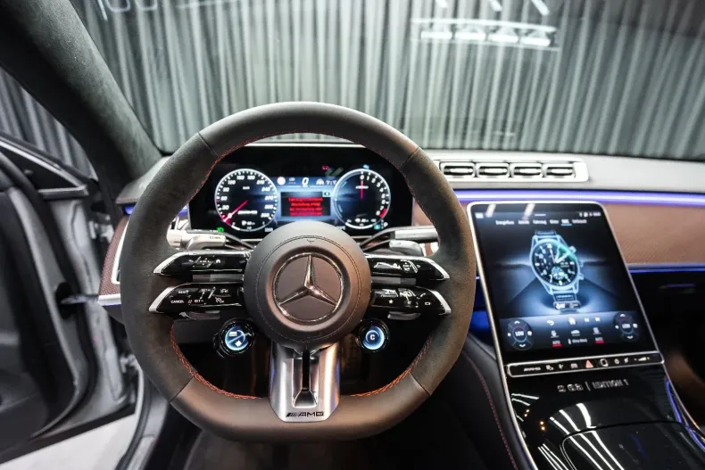 Mercedes-Benz S 63 AMG din 2024 cu 10 km - oferta MER116103 - foto 10