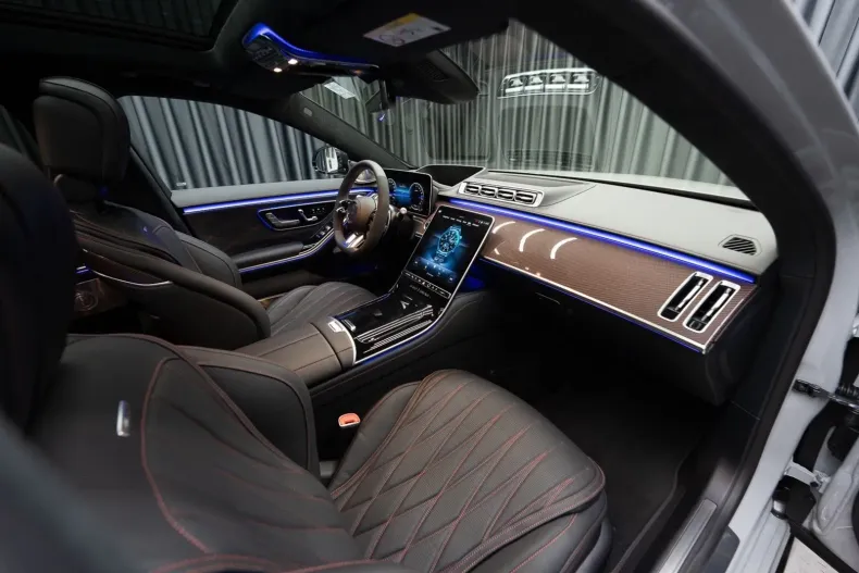 Mercedes-Benz S 63 AMG din 2024 cu 10 km - oferta MER116103 - foto 17