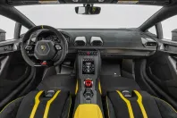 Lamborghini Huracán din 2022 cu 3.800 km - oferta LAM116107 - foto 5