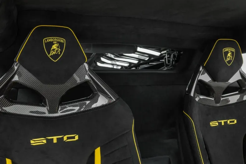 Lamborghini Huracán din 2022 cu 3.800 km - oferta LAM116107 - foto 12