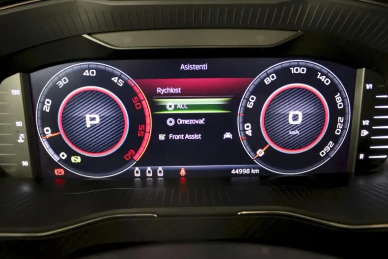 Skoda Superb din 2021 cu 44.900 km - oferta SKO116110 - foto 9