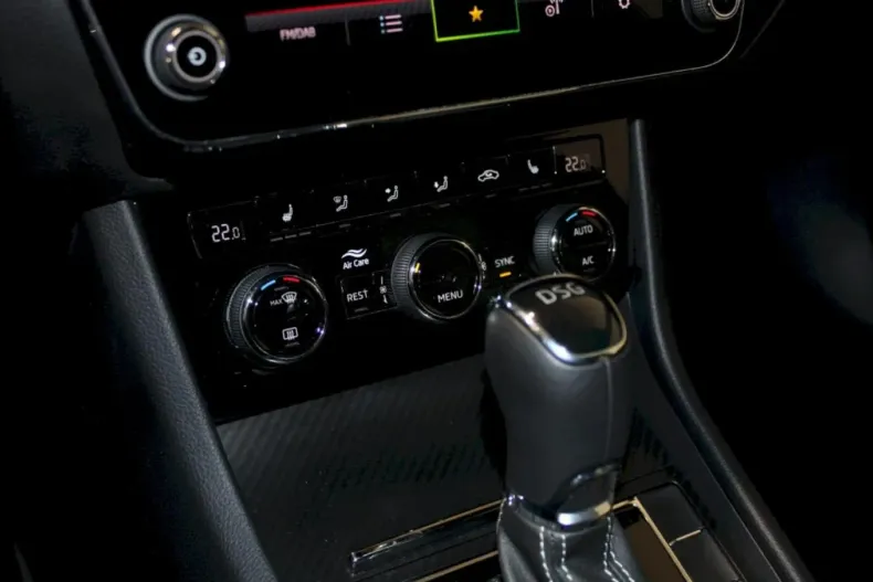 Skoda Superb din 2021 cu 44.900 km - oferta SKO116110 - foto 12