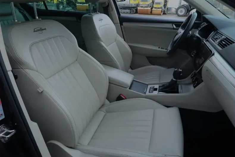 Skoda Superb din 2021 cu 77.000 km - oferta SKO116114 - foto 3