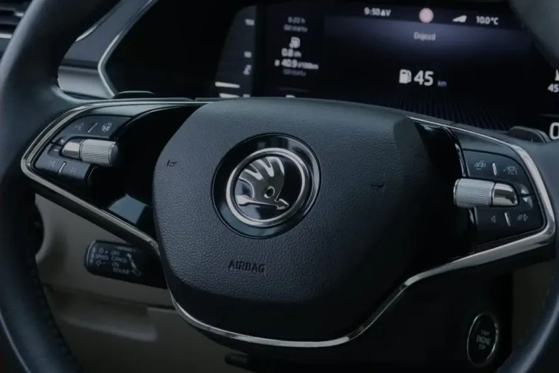 Skoda Superb din 2021 cu 77.000 km - oferta SKO116114 - foto 20