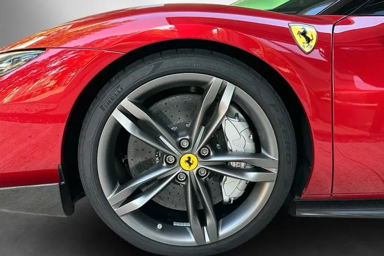 Ferrari 296 GTB din 2022 cu 5.500 km - oferta FER116116 - foto 10