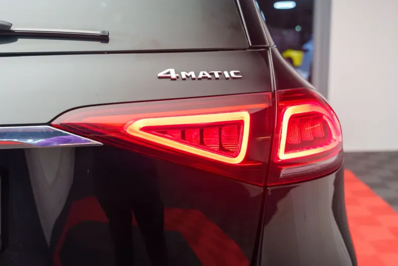 Mercedes-Benz GLE 300 din 2022 cu 22.428 km - oferta MER116117 - foto 4