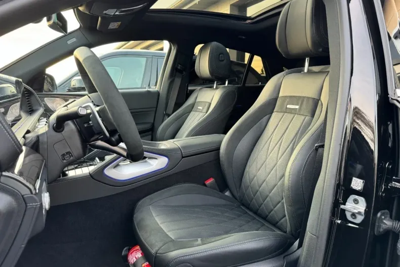 Mercedes-Benz GLE 63 AMG din 2024 cu 50 km - oferta MER116118 - foto 11