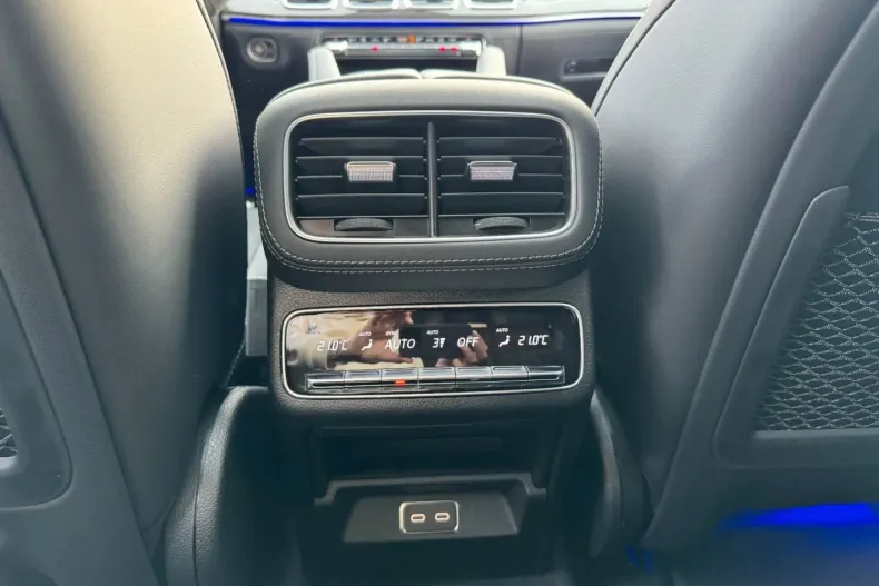 Mercedes-Benz GLE 63 AMG din 2024 cu 50 km - oferta MER116118 - foto 14