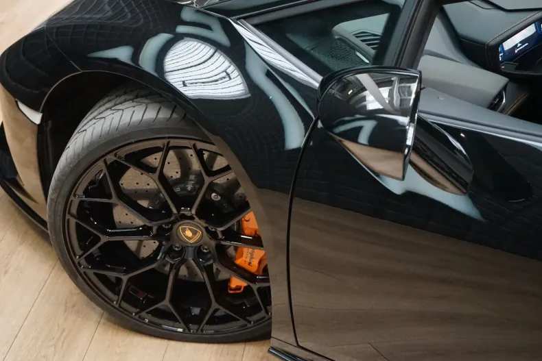 Lamborghini Huracán din 2023 cu 19.500 km - oferta LAM116120 - foto 7