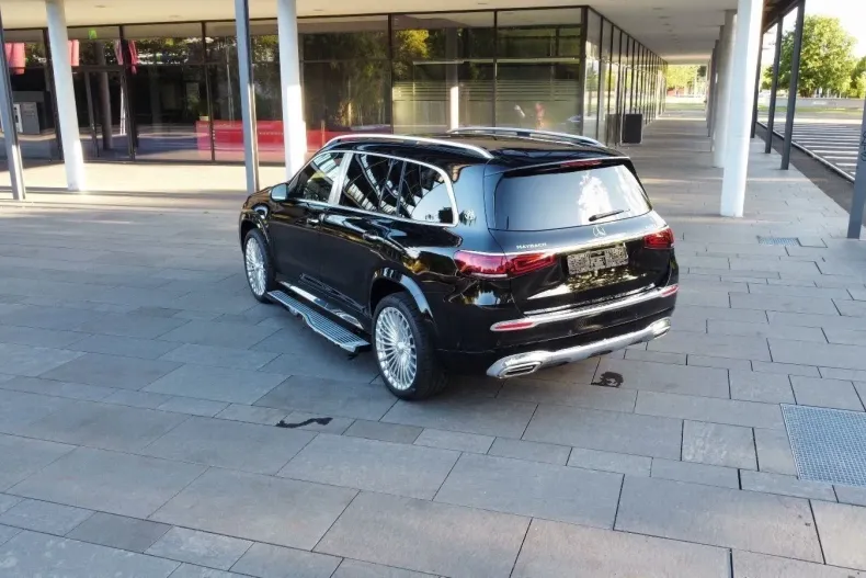 Mercedes-Benz GLS 600 din 2024 cu 60 km - oferta MER116121 - foto 5