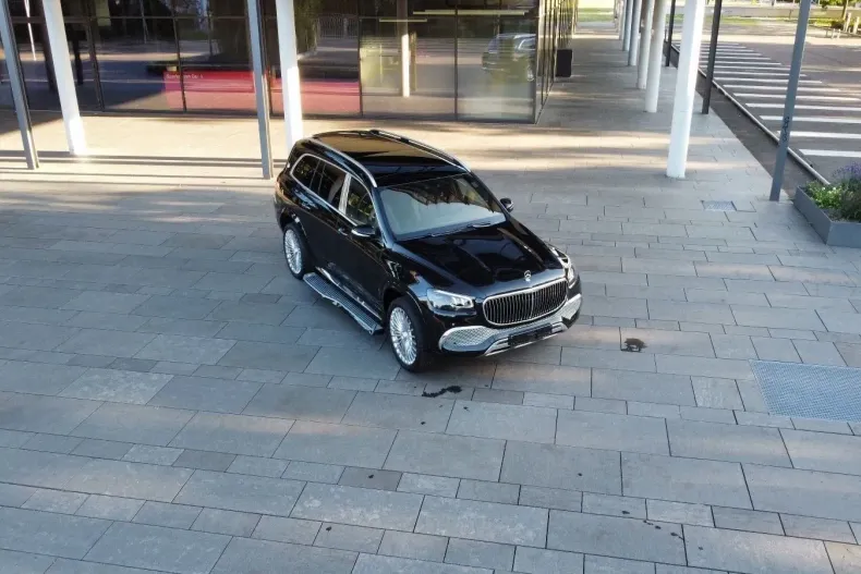 Mercedes-Benz GLS 600 din 2024 cu 60 km - oferta MER116121 - foto 6