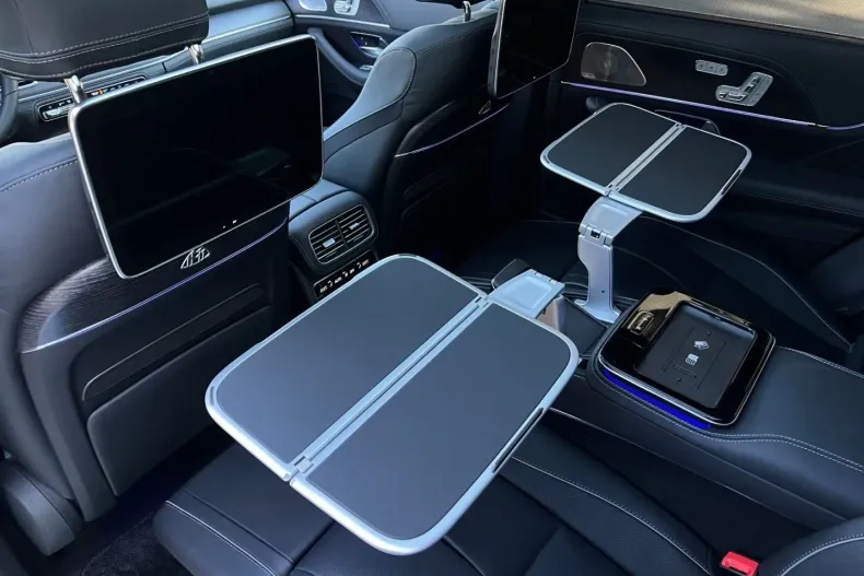 Mercedes-Benz GLS 600 din 2024 cu 60 km - oferta MER116121 - foto 11