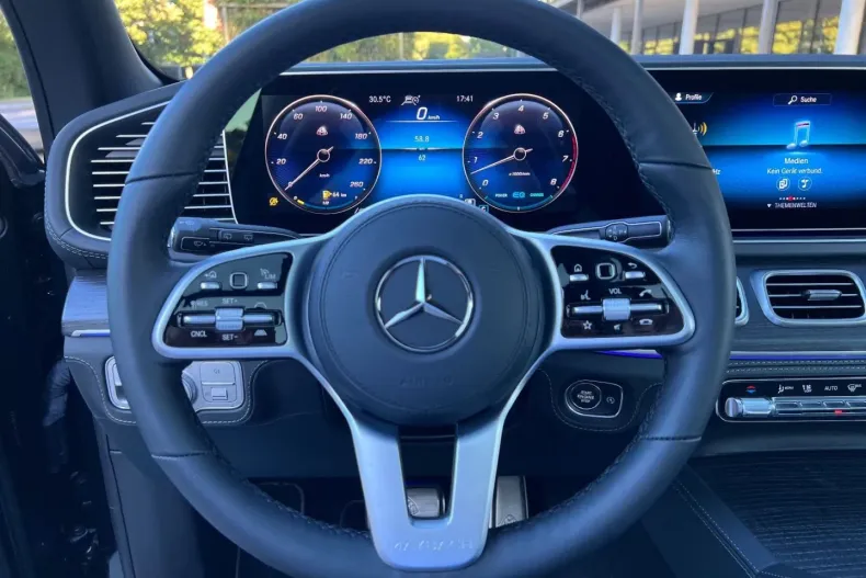 Mercedes-Benz GLS 600 din 2024 cu 60 km - oferta MER116121 - foto 17