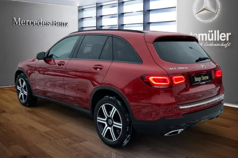 Mercedes-Benz GLC 300 din 2021 cu 23.983 km - oferta MER116127 - foto 7