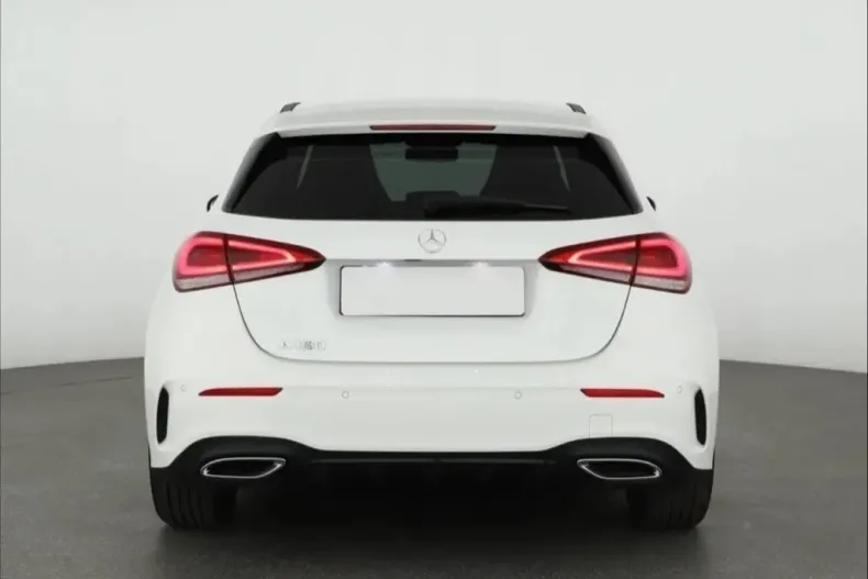 Mercedes-Benz A 180 din 2023 cu 14.700 km - oferta MER116130 - foto 6