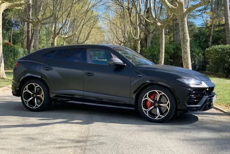 Lamborghini Urus din 2022 cu 46.500 km - oferta LAM116133 - foto 1
