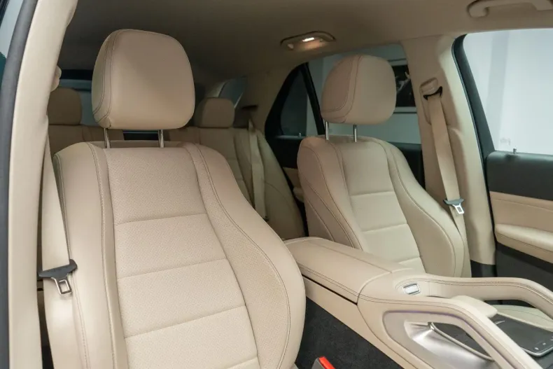 Mercedes-Benz GLE 350 din 2022 cu 26.000 km - oferta MER116135 - foto 28