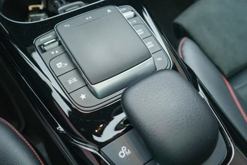 Mercedes-Benz A 35 AMG din 2021 cu 29.777 km - oferta MER116136 - foto 18