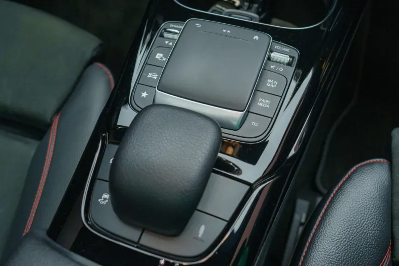 Mercedes-Benz A 35 AMG din 2021 cu 29.777 km - oferta MER116136 - foto 29