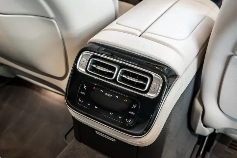 Mercedes-Benz S 580 din 2021 cu 50.900 km - oferta MER116140 - foto 11