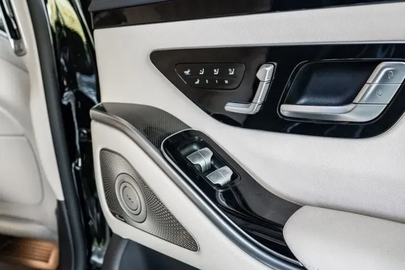 Mercedes-Benz S 580 din 2021 cu 50.900 km - oferta MER116140 - foto 19