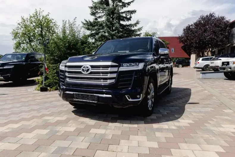 Toyota Land Cruiser din 2023 cu 50 km - oferta TOY116147 - foto 6