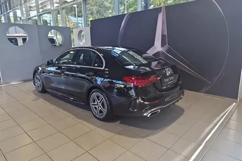 Mercedes-Benz C 300 din 2021 cu 25.227 km - oferta MER116151 - foto 2