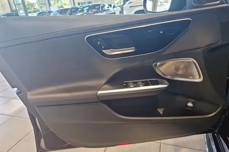 Mercedes-Benz C 300 din 2021 cu 25.227 km - oferta MER116151 - foto 8