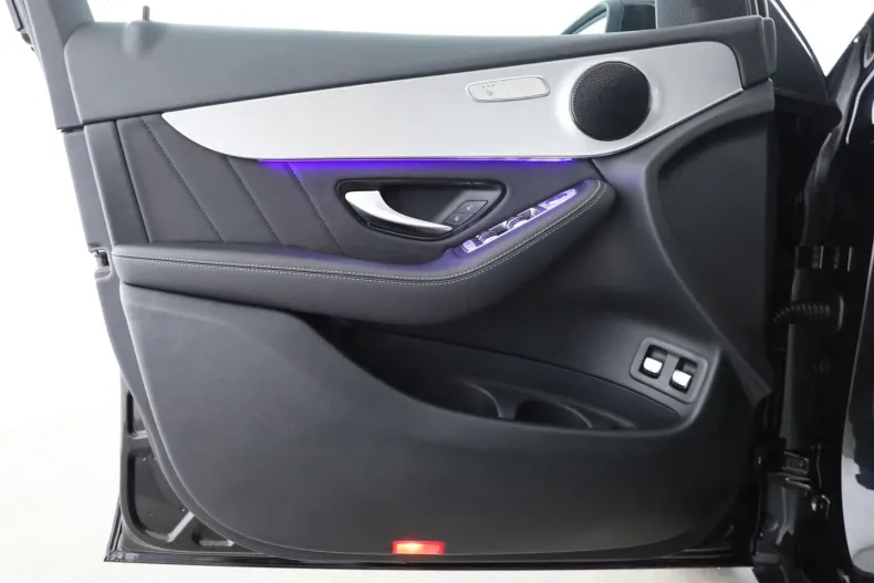 Mercedes-Benz GLC 300 din 2020 cu 35.400 km - oferta MER116156 - foto 16