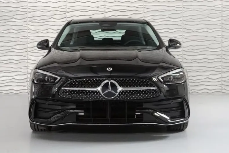 Mercedes-Benz C 180 din 2022 cu 9.000 km - oferta MER116163 - foto 1