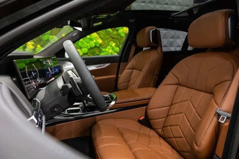 BMW 740 din 2023 cu 10 km - oferta BMW116171 - foto 5