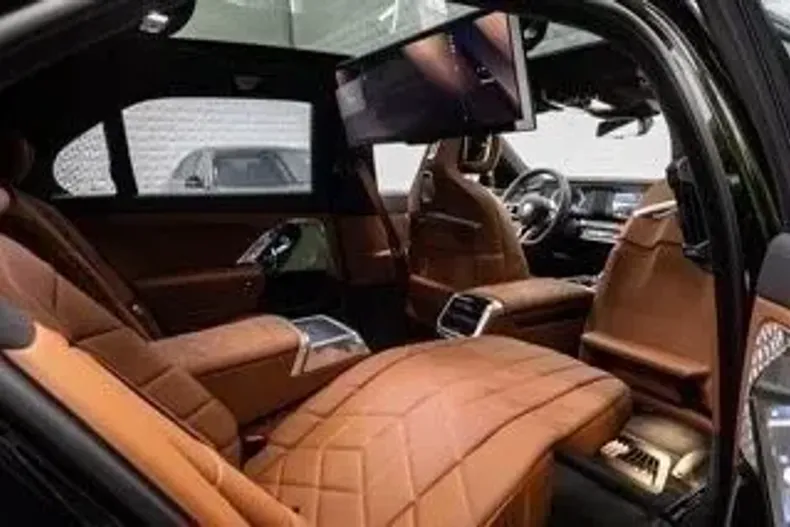 BMW 740 din 2023 cu 10 km - oferta BMW116171 - foto 13