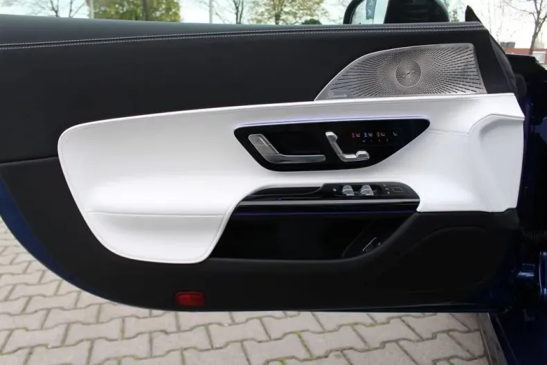 Mercedes-Benz SL 63 AMG din 2022 cu 50 km - oferta MER116173 - foto 9