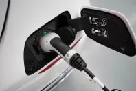 Mercedes-Benz E 300 din 2021 cu 6.548 km - oferta MER116174 - foto 14